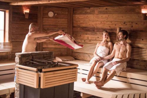 Hotel Ebner's Waldhof Am See Resort & Spa