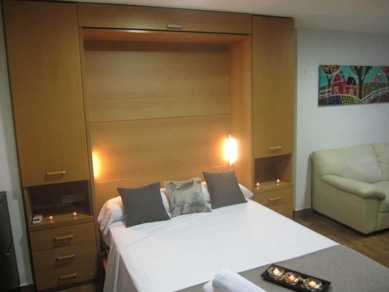 Apartamentos Kasa 25 Centro Baz�n
