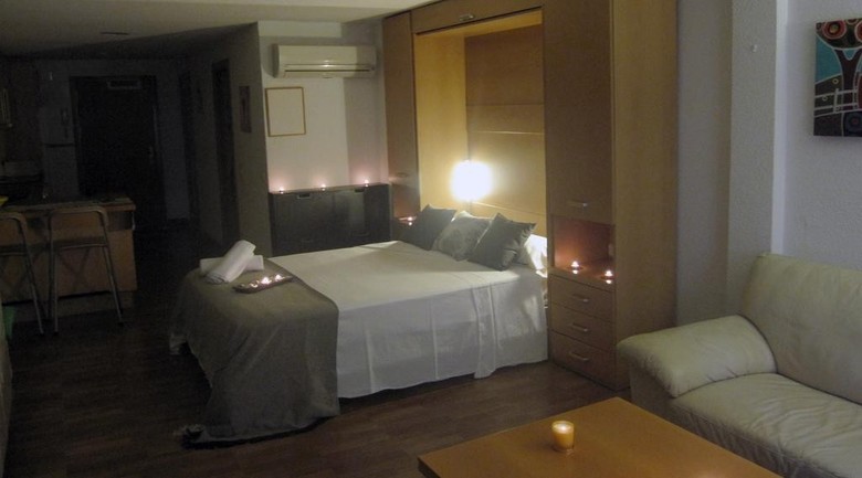 Apartamentos Kasa 25 Centro Baz�n