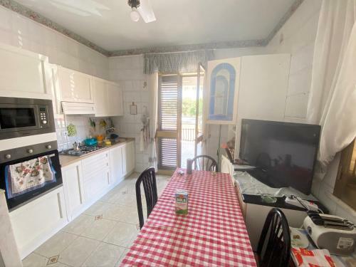 Full Apartment With 2 Rooms