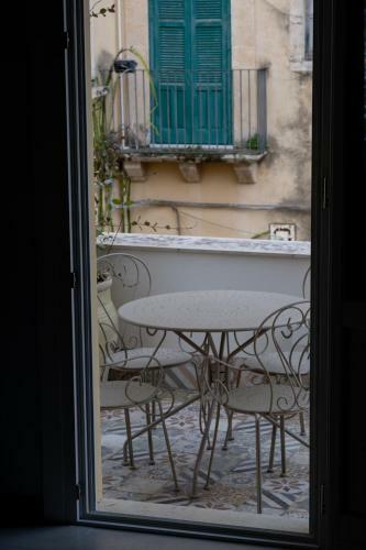 Casa Indipendente Con Terrazzo Nel Centro Storico Di Noto