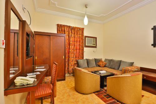Azor Plaza Furnished Apartments