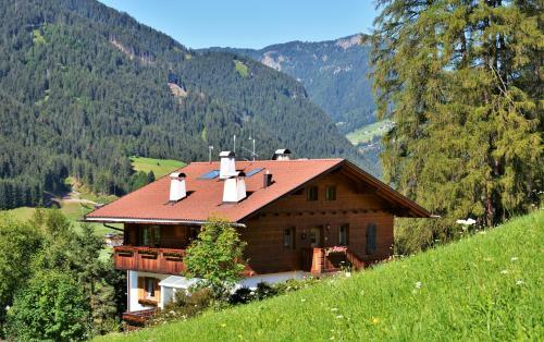Apartment Larj�i