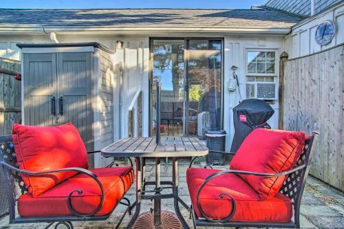 Apartamento Cozy Studio On Cape Cod With Furnished Patio!