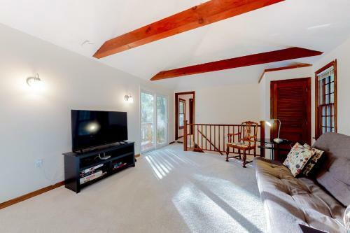 Santuit Pond Retreat