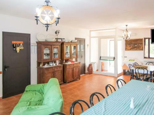 Secluded Villa In Parenti With Garden