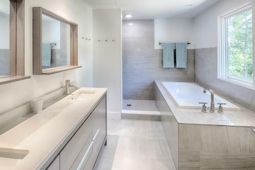 North Bluff Bungalow