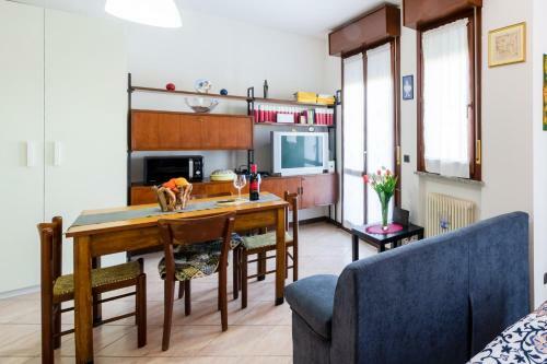 Apartamento Parma Fiere Studio Con Parcheggio E Balcone