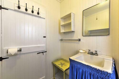Beachfront West Yarmouth Cottage With Deck And Views!