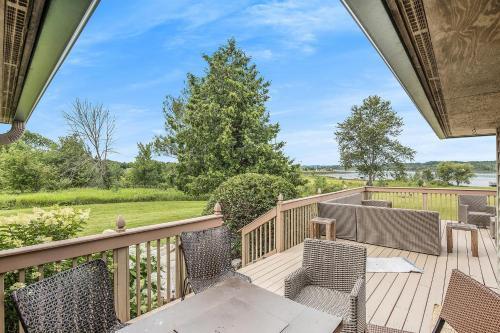 Crooked Lake Luxury