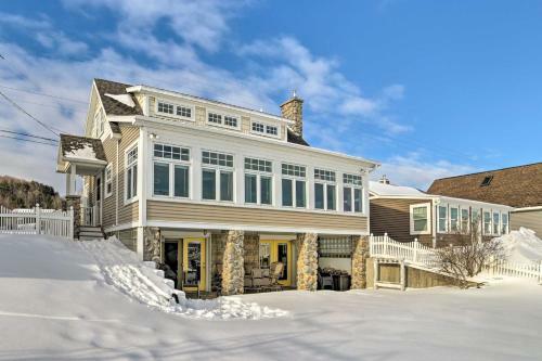 Charming Lake Charlevoix Cottage With Boat Dock