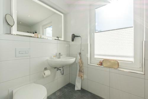 Ferienhaus-see-sauna-kamin Mit E-ladestation