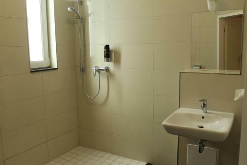Apartamento Lovely Studio Cologne West - Neues Momomotel