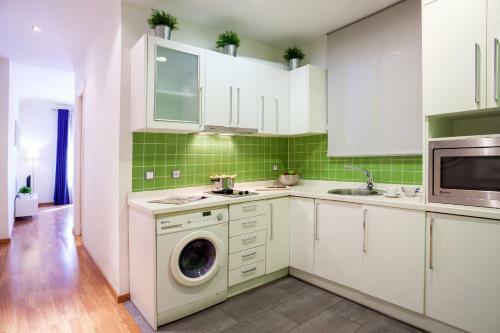 Feelathome Center Apartments