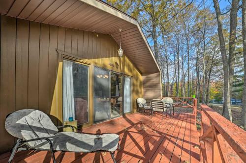 Rustic Roscommon Cabin Less Than 3 Mi To Higgins Lake