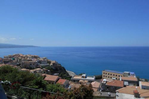 Elegant Villa With Private Pool With Coastal Views