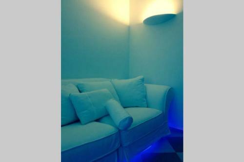 Lux Apartment ! Swimmingpool ! Parking ! Separate Entrance ! Separate Territory !
