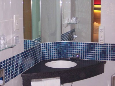 Hotel Kyriad Avignoncourtine Gare Tgv