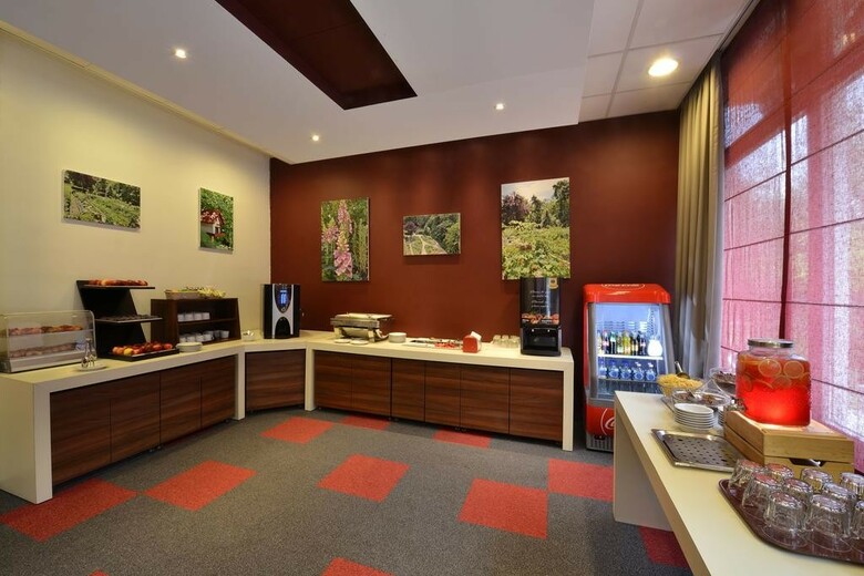 Hotel Ibis Aero