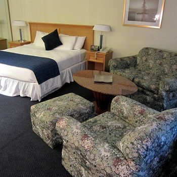Hotel Broadway Inn Conference Center