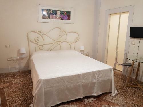 Hostal Relais Pacinotti Rooms