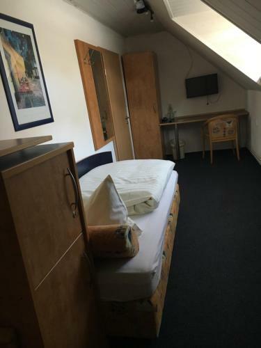 Hostal Altes Gasthaus Leuna Pension