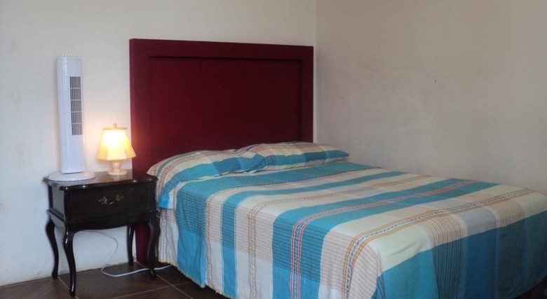 Albergue Hostal Del Barrio