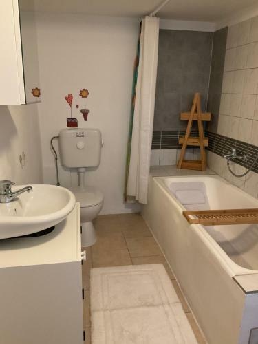 Apartamento Ferienwohnung - Monteurunterkunft