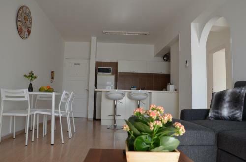 Surf & Sun Holiday Apartments