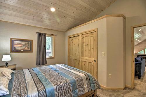 Relaxing Lakefront Retreat With Private Dock!