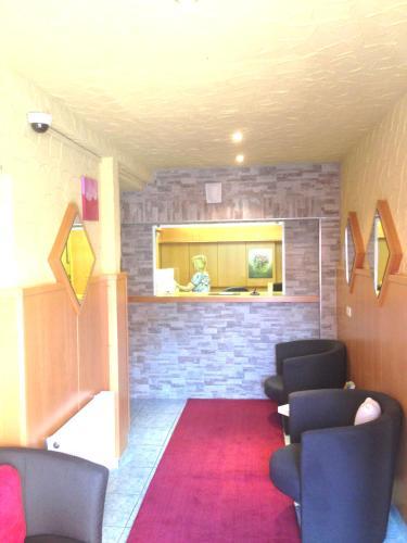 M-hotel
