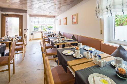 Hostal G�stehaus Sanssouci