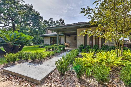 Mid-century Dream Home Less Than Half-mile To Beach!