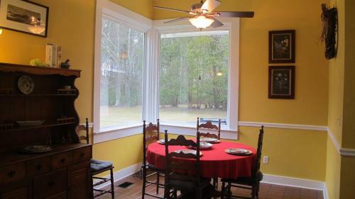 Mimi's Elegant Country Home