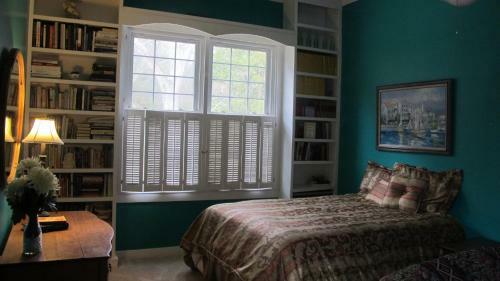 Mimi's Elegant Country Home
