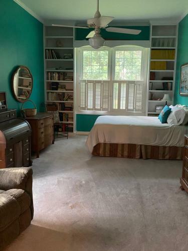 Mimi's Elegant Country Home