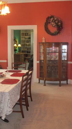 Mimi's Elegant Country Home