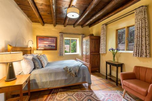 Inn Of The Turquoise Bear Bed And Breakfast