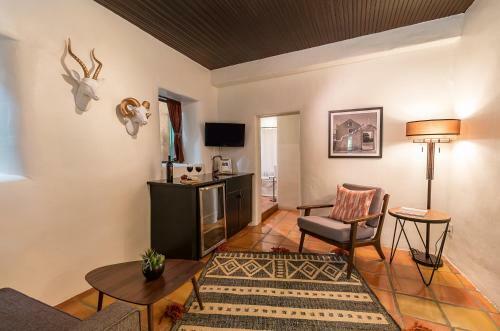 Inn Of The Turquoise Bear Bed And Breakfast