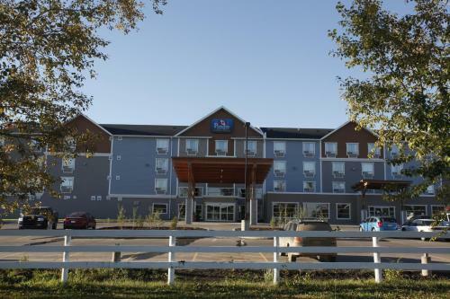 Hotel Pomeroy Inn & Suites At Olds College
