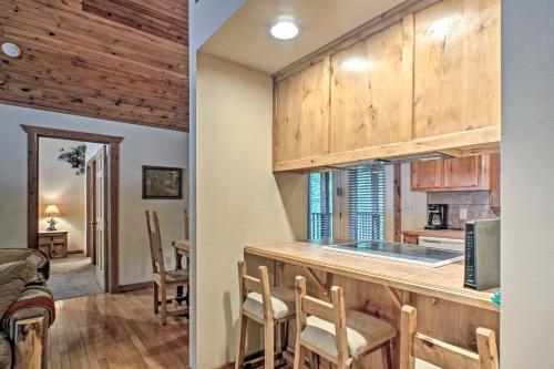 Branson West Retreat 2 Suites With Ideal Location!