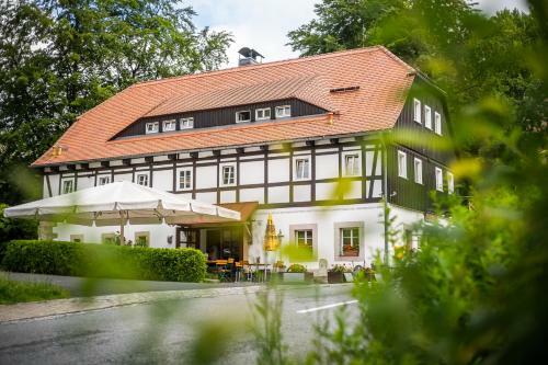 Posada Gasthof Alte Schmiede G*** L�ckendorf