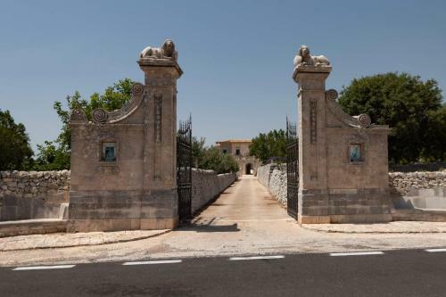 Villa Castiglione 1863 - The Real Sicilian Holiday