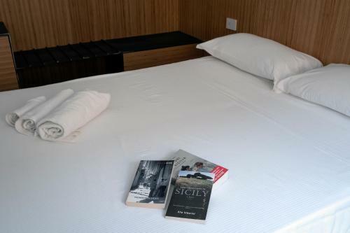 Sognalibro Bed And Books