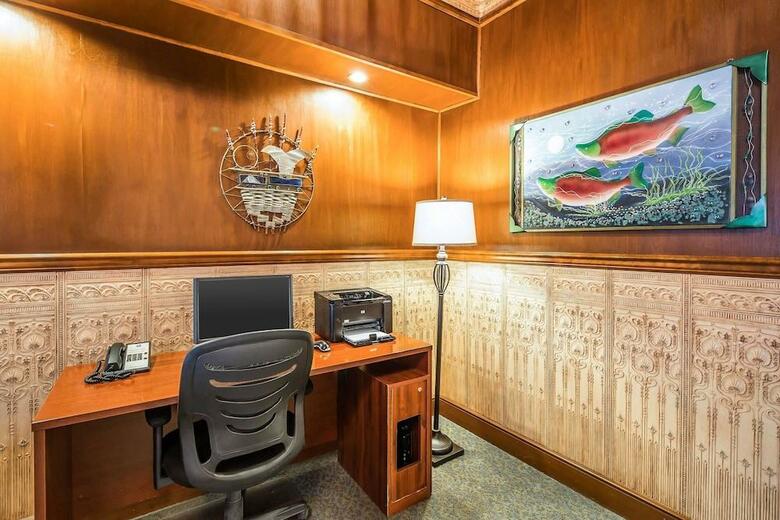 Hotel Quality Suites Historic Downtown