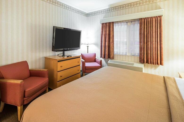 Hotel Quality Suites Historic Downtown