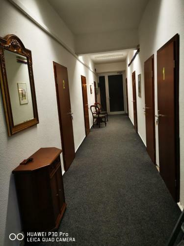 Hostal Pension - A2 Rothensee / Magdeburg