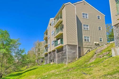 Apartamento Comfy Branson Escape In Holiday Hills Resort!