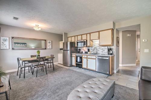 Apartamento Bright Branson Apt About 2 Mi To Moonshine Beach!