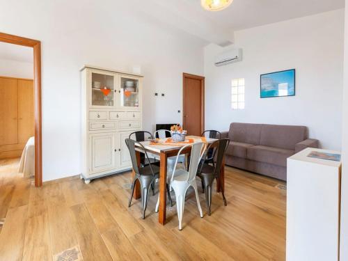 Villa Stellar Apartment In Realmonte With Shared Swimming Pool